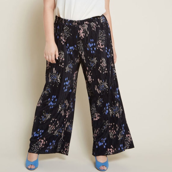 Modcloth Pants - Modcloth Blissful Black Floral Wide Leg Pants